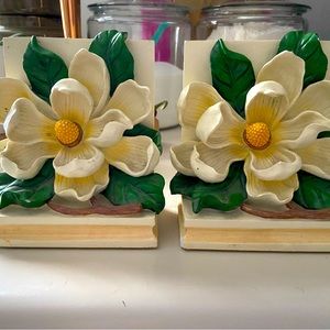 Magnolia 1995 Book ends! Original sticker! Vintage book ends. Polyresin CBK Ltd